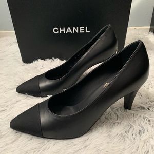 NWT- Ladies Chanel Pumps